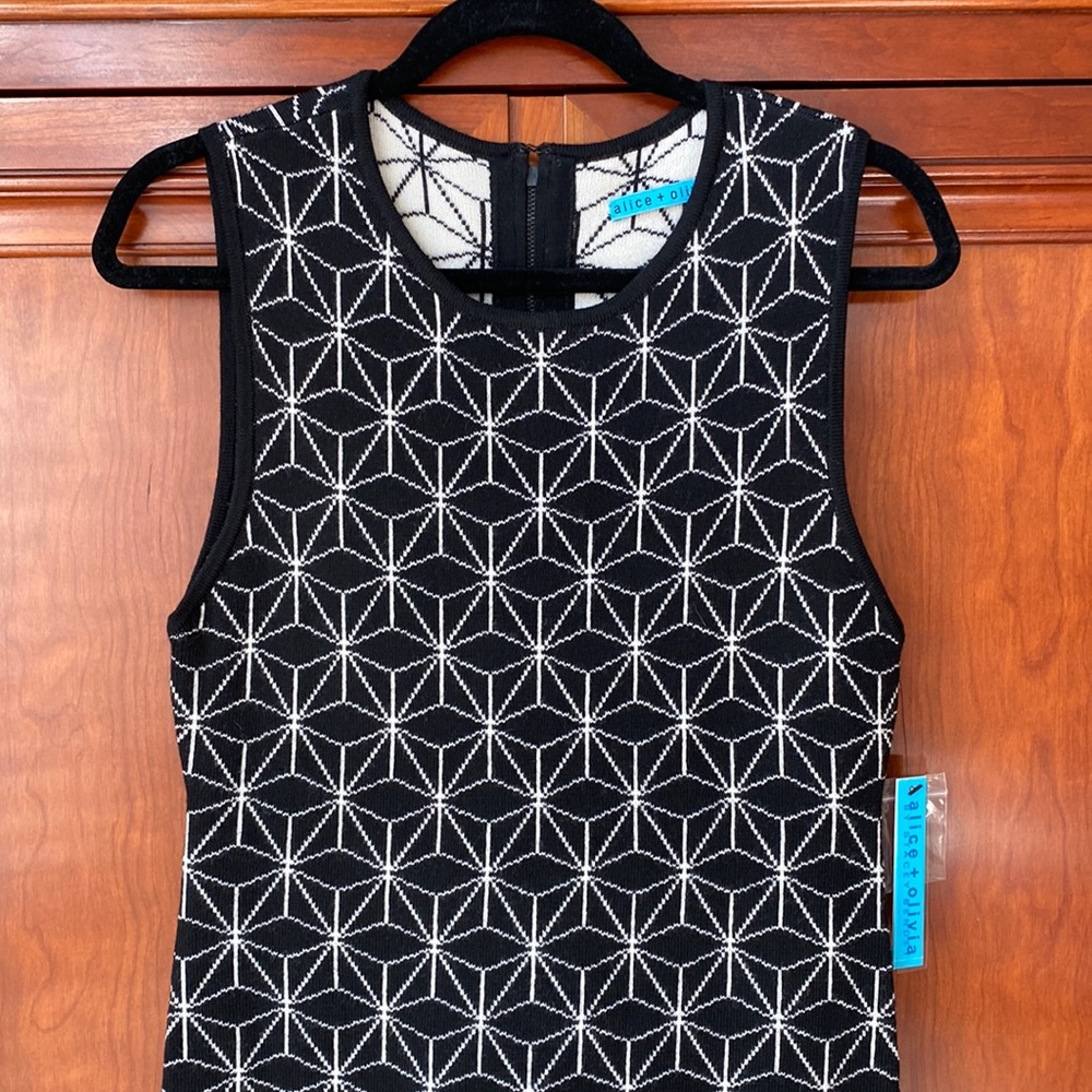 NWT Alice + Olivia Knit Dress